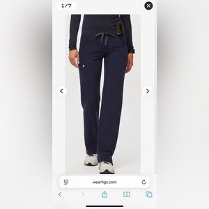 Women’s Figs Kade scrub pants
